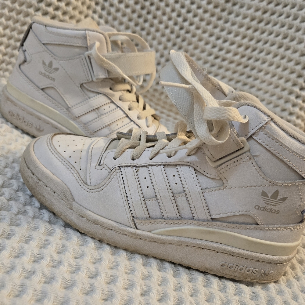 Adidas hightops - Picture 5 of 5